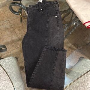 Black Distressed Women's Jeans